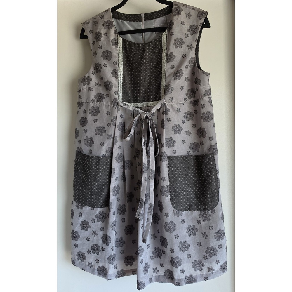 Aryn K. Sleeveless Shift Mini Dress Grey Floral Round Neck Sundress Casual